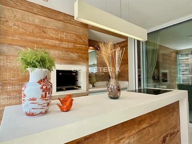 Apartamento com 222m² 3 quartos e 5 banheiros, à venda, no bairro Campo Belo em São Paulo
