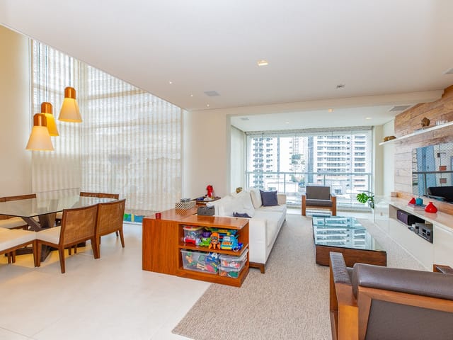 Foto do Apartamento - Apartamento tipo para venda em Vila Mariana com 3 quartos, sendo 3 suítes, 240m² | Lares e Andares Imóveis