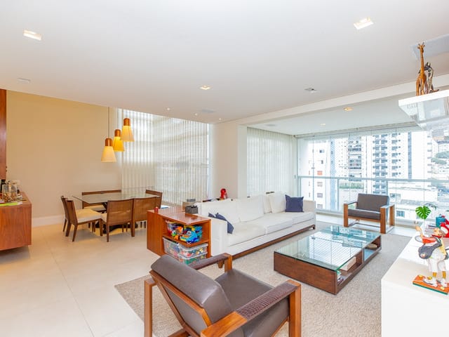 Foto do Apartamento - Apartamento tipo para venda em Vila Mariana com 3 quartos, sendo 3 suítes, 240m² | Lares e Andares Imóveis