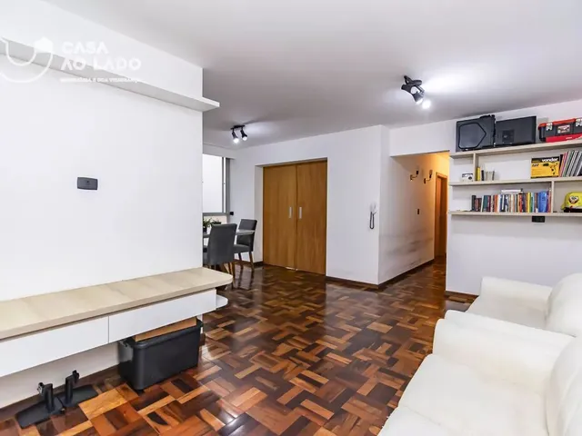 Apartamento 3 quartos e 2 banheiros, à venda, no bairro Centro em Curitiba