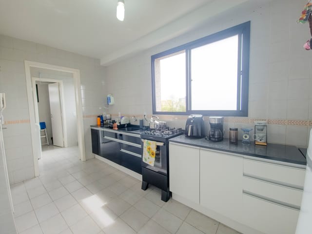 Apartamento com 111m² 3 quartos e 2 banheiros, à venda, no bairro Centro em Pelotas