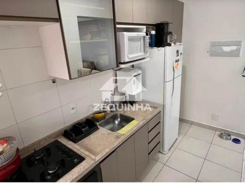 Apartamento à venda com 2 quartos, 50m² - Foto 3