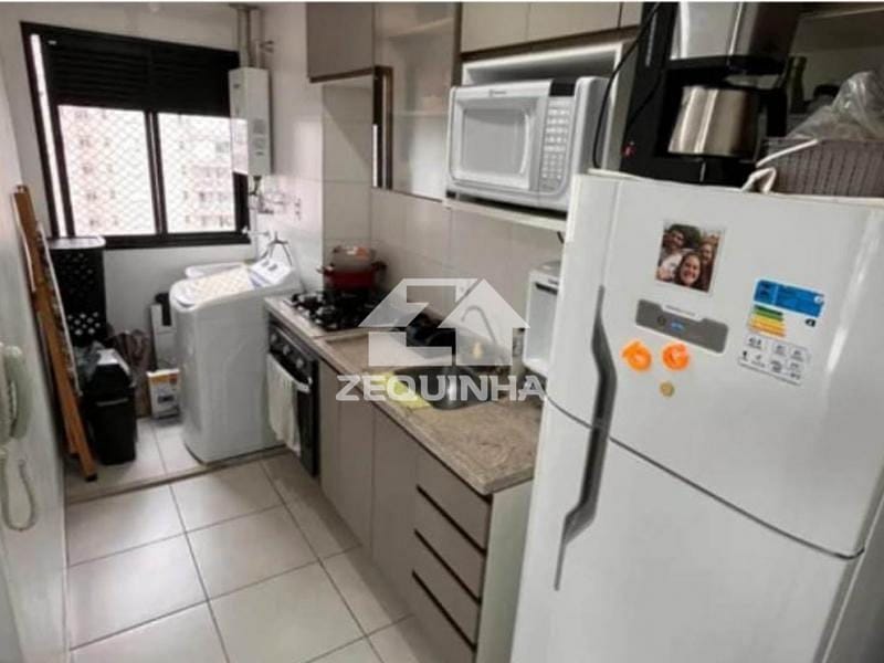Apartamento à venda com 2 quartos, 50m² - Foto 17