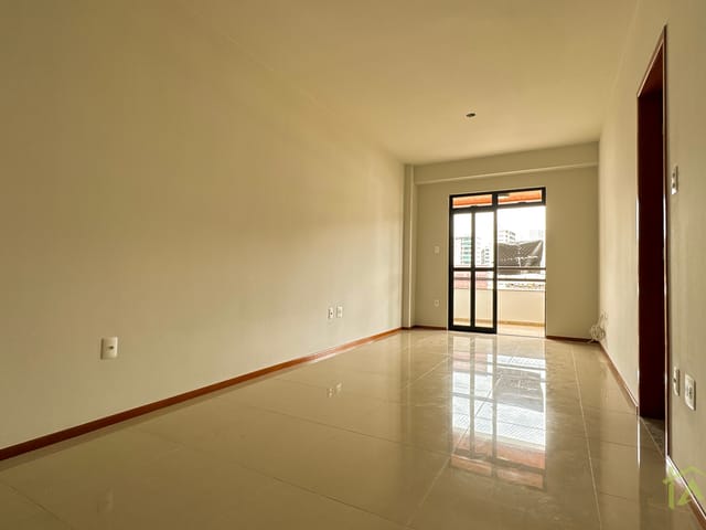 Apartamento 3 quartos e 2 banheiros, à venda, no bairro Centro em Juiz de Fora