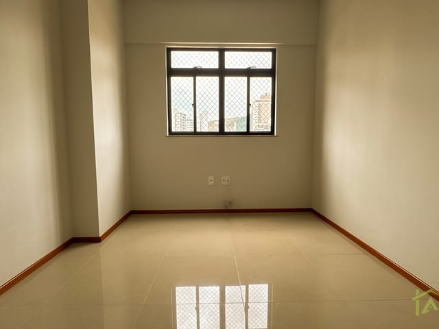 Apartamento 3 quartos e 2 banheiros, à venda, no bairro Centro em Juiz de Fora