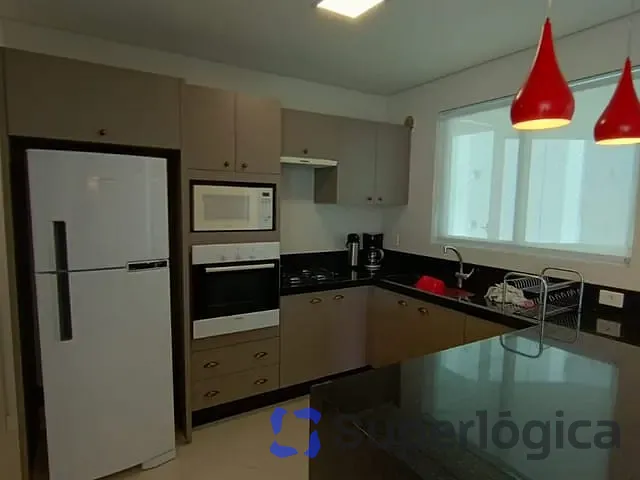 Apartamento com 333m² 4 quartos e 2 banheiros, à venda, no bairro Barra Sul em Balneário Camboriú