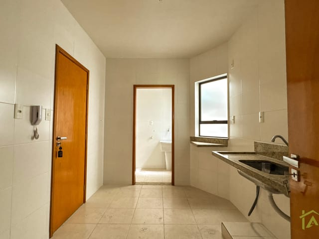 Apartamento 3 quartos e 2 banheiros, à venda, no bairro Santa Helena em Juiz de Fora