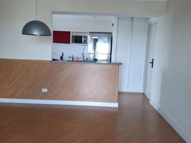 Apartamento com 10m² 3 quartos e 1 banheiro, para alugar, no bairro Urbanova em São José Dos Campos