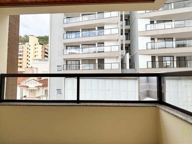Apartamento 2 quartos e 1 banheiro, à venda, no bairro Santa Helena em Juiz de Fora