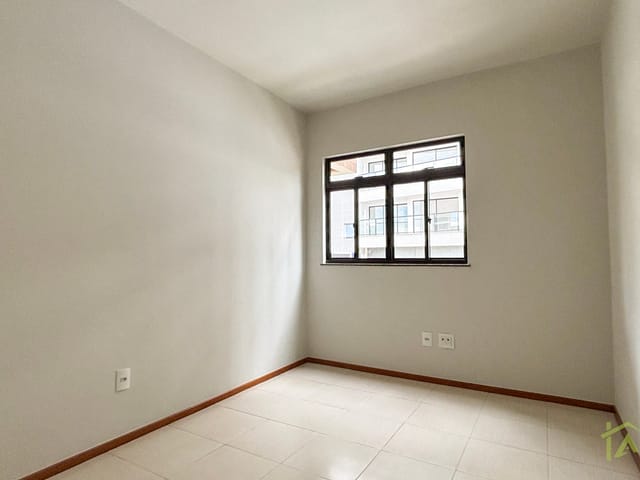 Apartamento 2 quartos e 1 banheiro, à venda, no bairro Santa Helena em Juiz de Fora