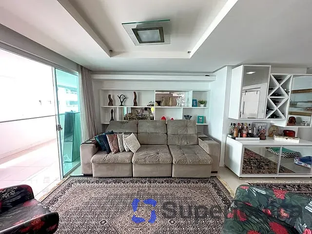 Apartamento 3 quartos e 3 banheiros, à venda, no bairro Pioneiros em Balneário Camboriú