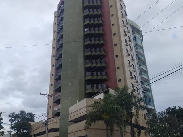 Apartamento 3 quartos e 3 banheiros, à venda ou para alugar, no bairro Centro em Campos dos Goytacazes