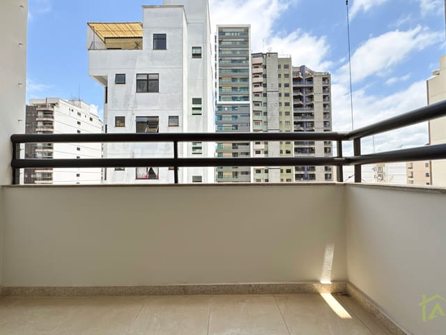 Apartamento 2 quartos e 1 banheiro, à venda, no bairro Centro em Juiz de Fora