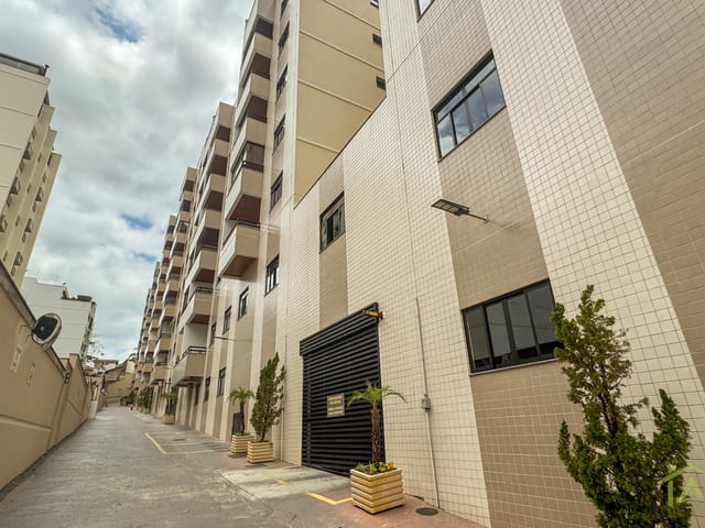 Apartamento 2 quartos e 1 banheiro, à venda, no bairro Centro em Juiz de Fora