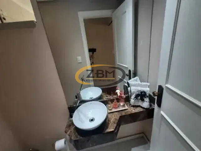 Apartamento com 210m² 4 quartos e 3 banheiros, à venda, no bairro Centro em Londrina