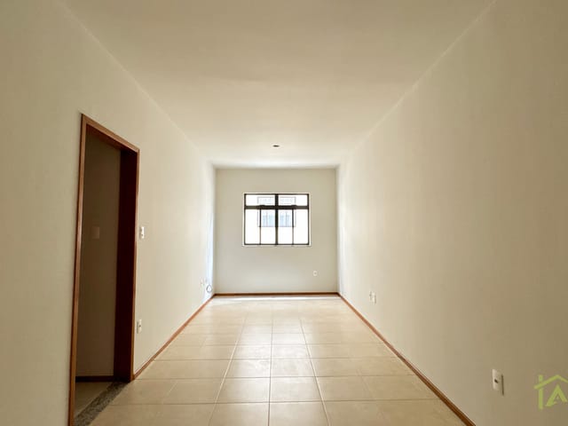 Apartamento 2 quartos e 1 banheiro, à venda, no bairro Centro em Juiz de Fora