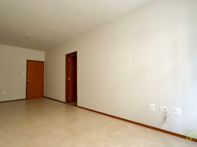Apartamento 2 quartos e 1 banheiro, à venda, no bairro Centro em Juiz de Fora