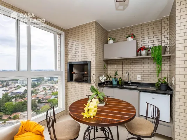 Apartamento 2 quartos e 3 banheiros, à venda, no bairro Cristo Rei em Curitiba