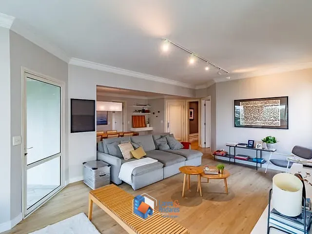 Apartamento com 225m² 3 quartos e 5 banheiros, à venda, no bairro Jardim Fonte do Morumbi em São Paulo