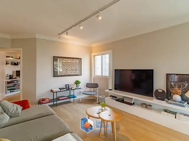 Apartamento com 225m² 3 quartos e 5 banheiros, à venda, no bairro Jardim Fonte do Morumbi em São Paulo