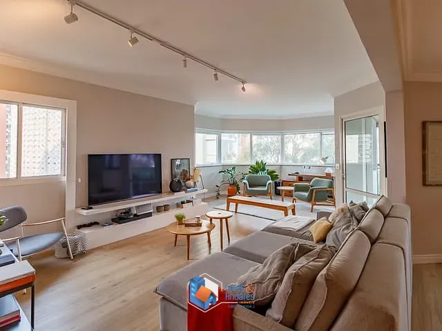 Apartamento com 225m² 3 quartos e 5 banheiros, à venda, no bairro Jardim Fonte do Morumbi em São Paulo