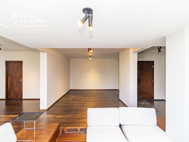 Apartamento 3 quartos e 4 banheiros, para alugar, no bairro Bigorrilho em Curitiba