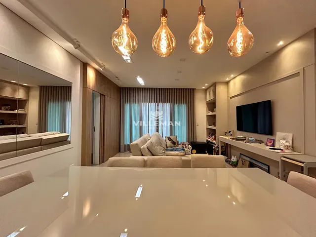 Apartamento com 262m² 3 quartos e 3 banheiros, à venda, no bairro Zona 07 em Maringá