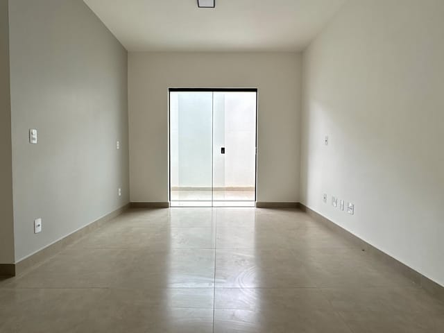 Apartamento 2 quartos e 1 banheiro, à venda, no bairro Jóquei Clube em Juiz de Fora
