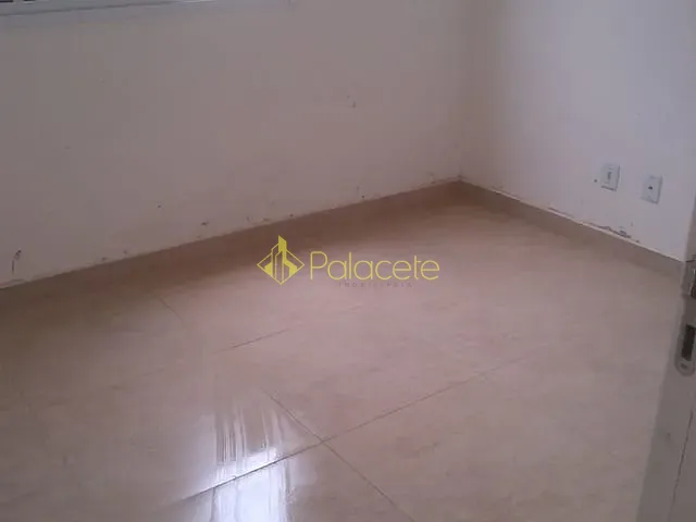 Apartamento 2 quartos e 1 banheiro, à venda, no bairro Figueira em Guaratinguetá