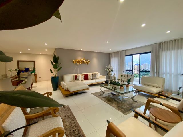 Apartamento com 275m² 4 quartos e 5 banheiros, à venda ou para alugar, no bairro Santa Paula em São Caetano do Sul