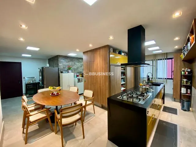 Apartamento com 275m² 4 quartos e 5 banheiros, à venda ou para alugar, no bairro Santa Paula em São Caetano do Sul