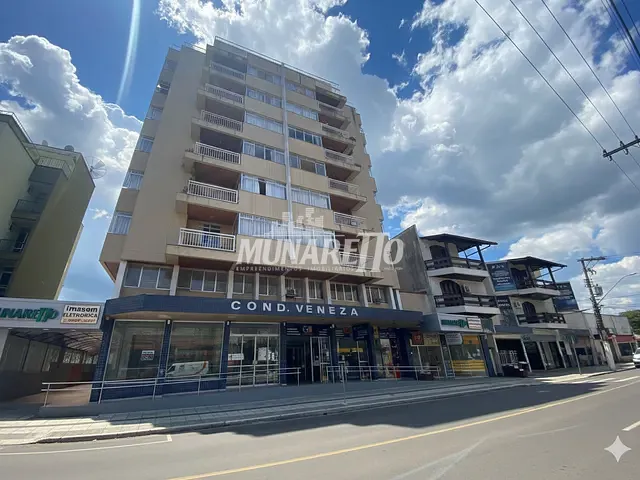 Apartamento com 162m² 3 quartos e 2 banheiros, à venda, no bairro Centro em Concórdia