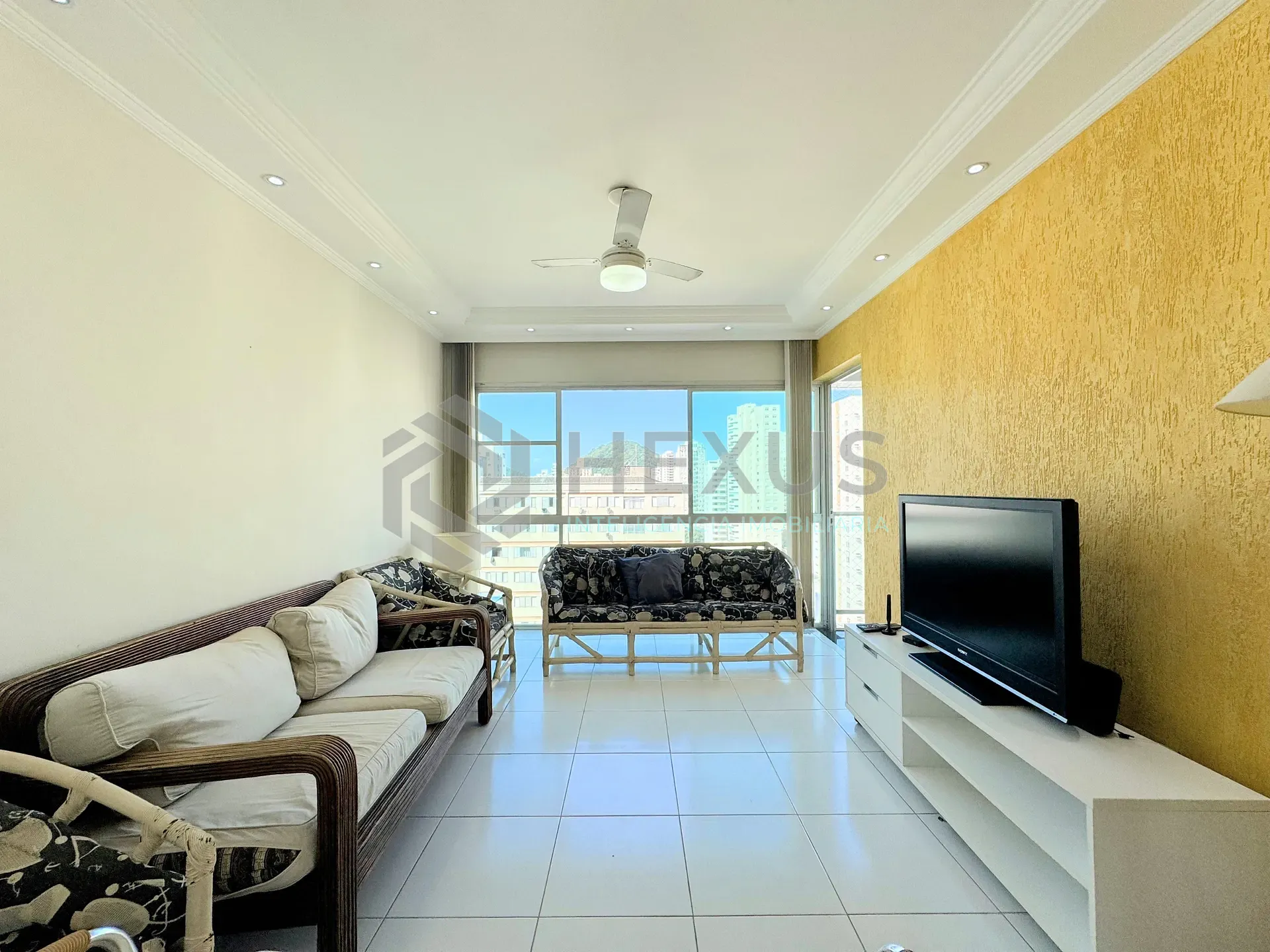 Apartamento, 3 quartos, 100 m² - Foto 1
