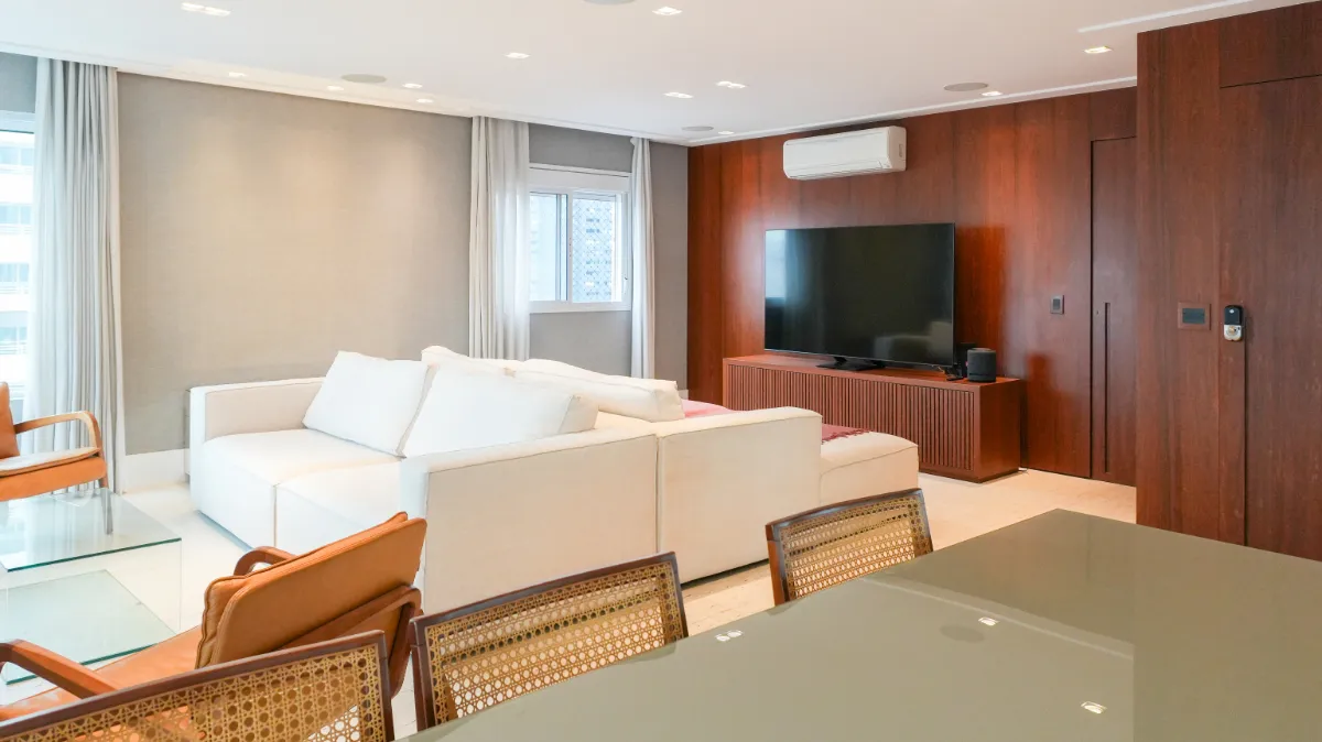 Apartamento para venda em Vila Gertrudes com 3 quartos, sendo 3 suítes, 165m²