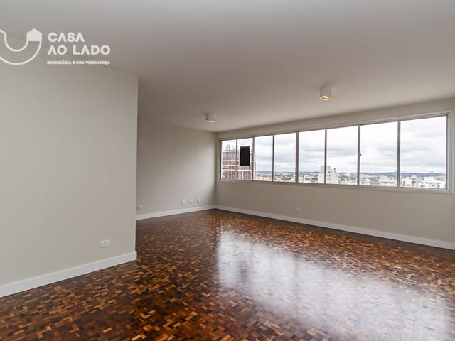 Apartamento 3 quartos e 2 banheiros, à venda, no bairro Água Verde em Curitiba