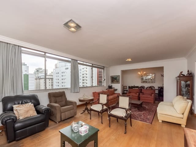 Foto do Apartamento - Apartamento tipo para venda em Itaim Bibi com 3 quartos, sendo 1 suíte, 210m² | Lares e Andares Imóveis