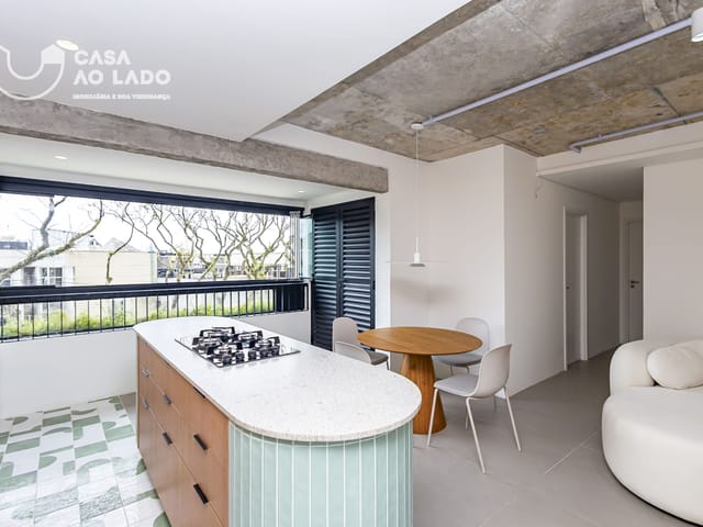 Apartamento 3 quartos e 2 banheiros, para alugar, no bairro Água Verde em Curitiba