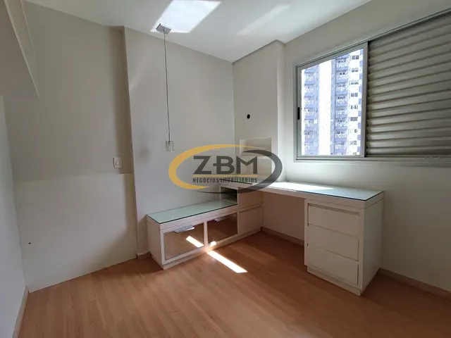 Apartamento com 209m² 3 quartos e 4 banheiros, à venda, no bairro Gleba Fazenda Palhano em Londrina