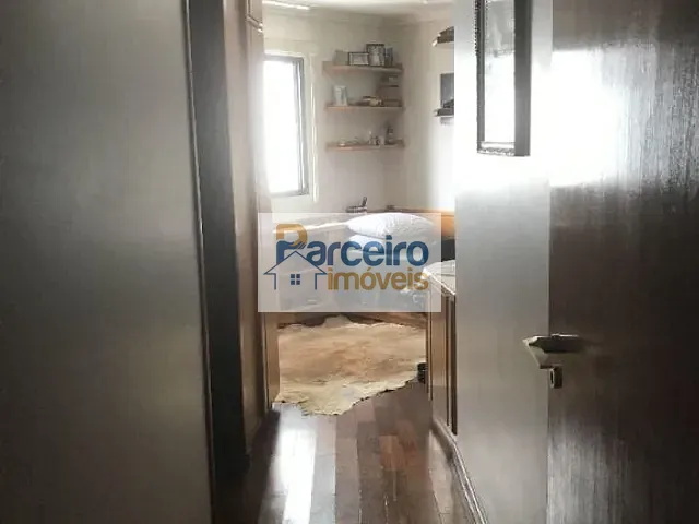 Apartamento 4 quartos e 1 banheiro, à venda, no bairro Vila Regente Feijó em São Paulo