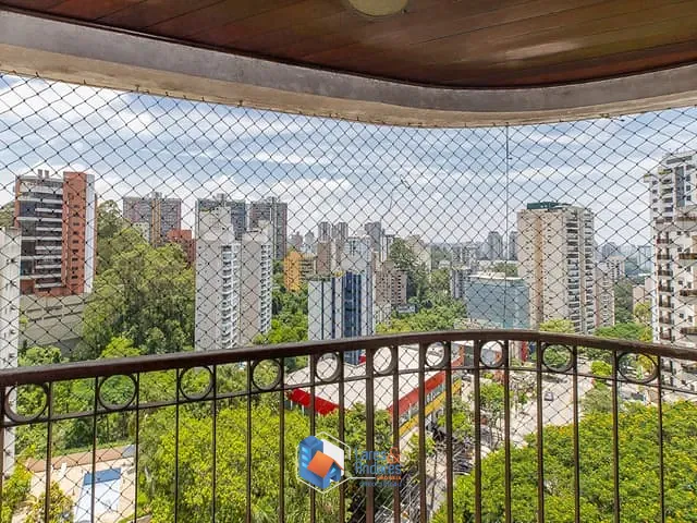 Apartamento com 175m² 3 quartos e 3 banheiros, à venda, no bairro Vila Andrade em São Paulo