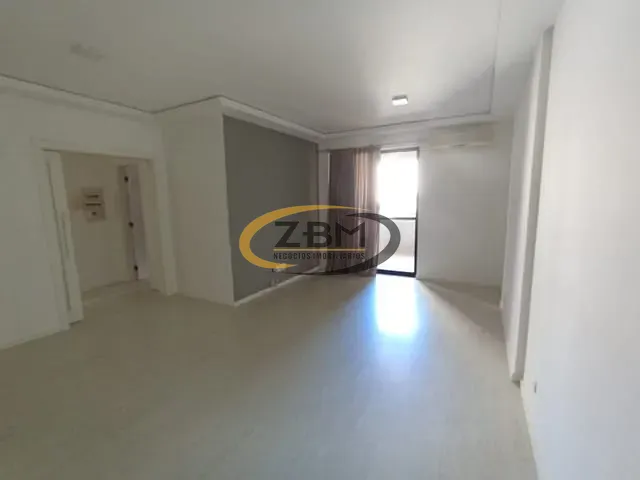 Apartamento com 145m² 3 quartos e 3 banheiros, à venda, no bairro Gleba Fazenda Palhano em Londrina