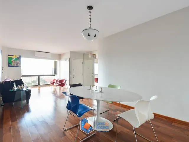 Apartamento com 151m² 2 quartos e 4 banheiros, à venda, no bairro Vila Nova Conceição em São Paulo