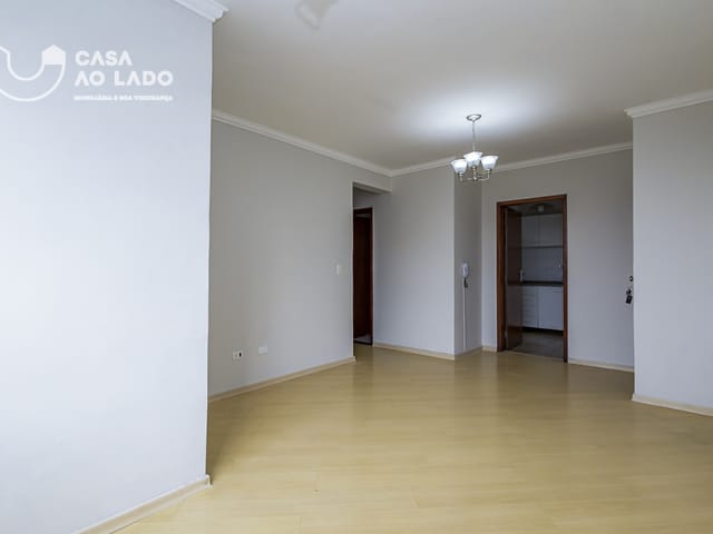 Apartamento 2 quartos e 1 banheiro, para alugar, no bairro Água Verde em Curitiba
