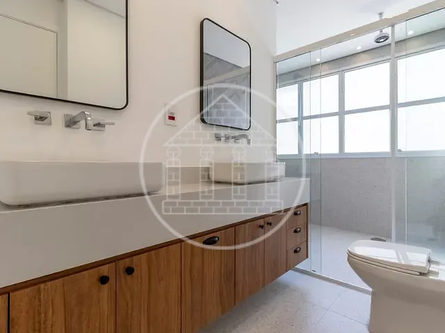 Apartamento com 233m² 3 quartos e 1 banheiro, à venda, no bairro Higienópolis em São Paulo