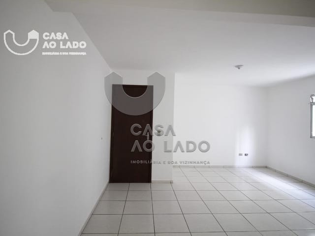 Apartamento 1 quarto e 1 banheiro, para alugar, no bairro Cajuru em Curitiba