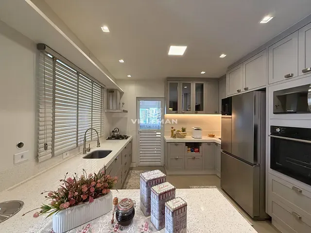 Apartamento com 145m² 3 quartos e 2 banheiros, à venda, no bairro Zona 07 em Maringá