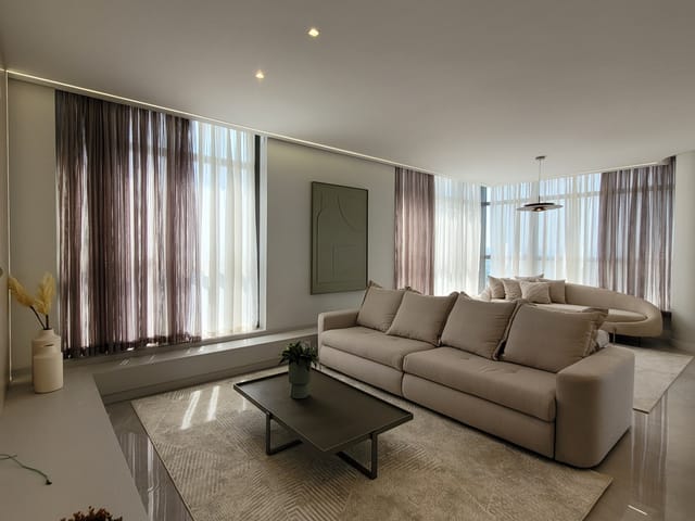 Apartamento com 312m² 3 quartos e 5 banheiros, à venda, no bairro Oficinas em Ponta Grossa