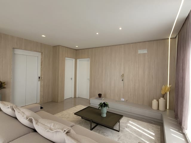 Apartamento com 312m² 3 quartos e 5 banheiros, à venda, no bairro Oficinas em Ponta Grossa