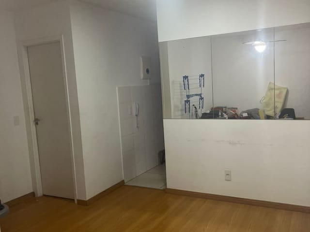 Apartamento 2 quartos e 1 banheiro, para alugar, no bairro Vargem Grande em Rio de Janeiro