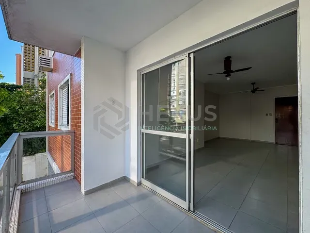 Apartamento 2 quartos e 1 banheiro, à venda, no bairro Jardim Astúrias em Guarujá